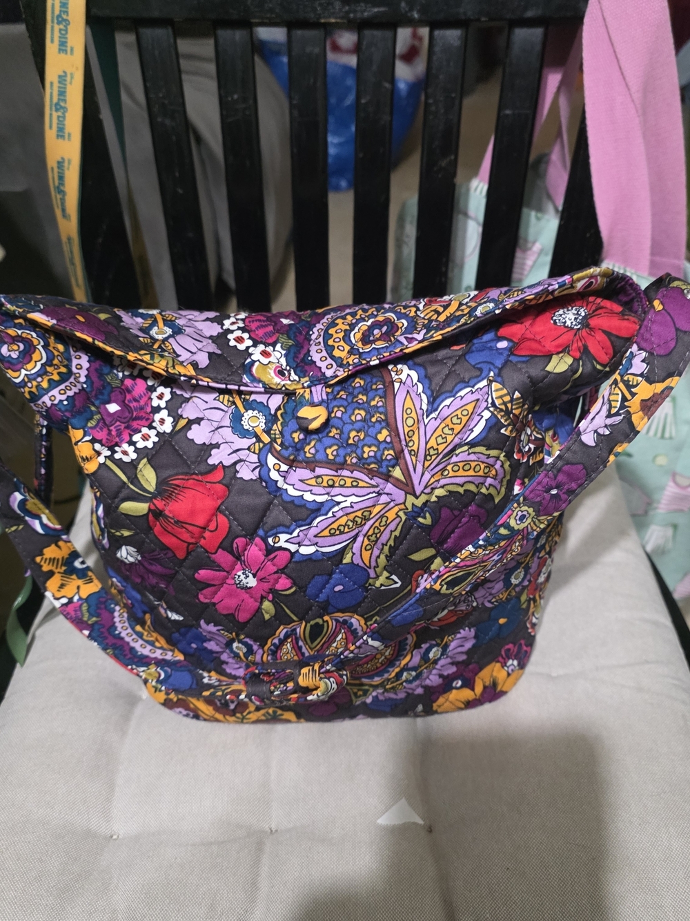 Vera Bradley Floral Paisley Quiltrf Shoulder Bag Excellent Condition